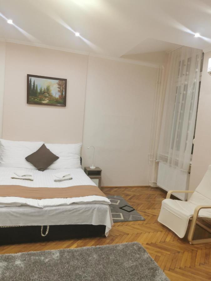 Baross-Hat 5 Solnok Dış mekan fotoğraf
